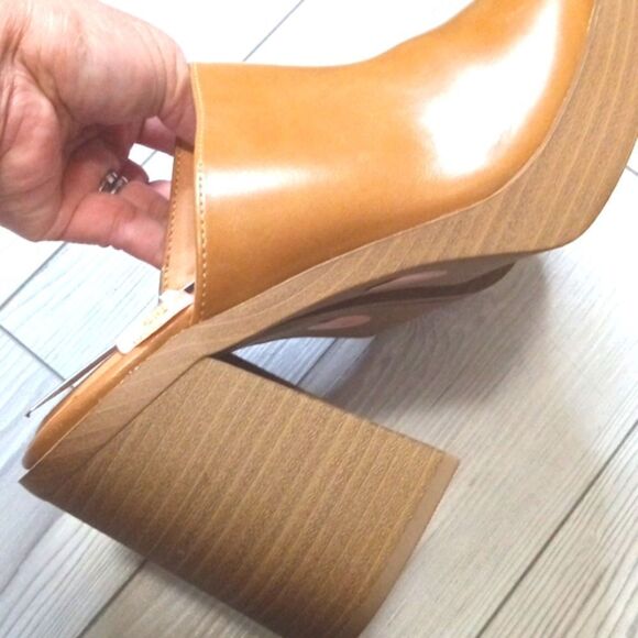 (61-3936)   Universal Thread Tess Sandals Size 10 - Picture 9 of 10